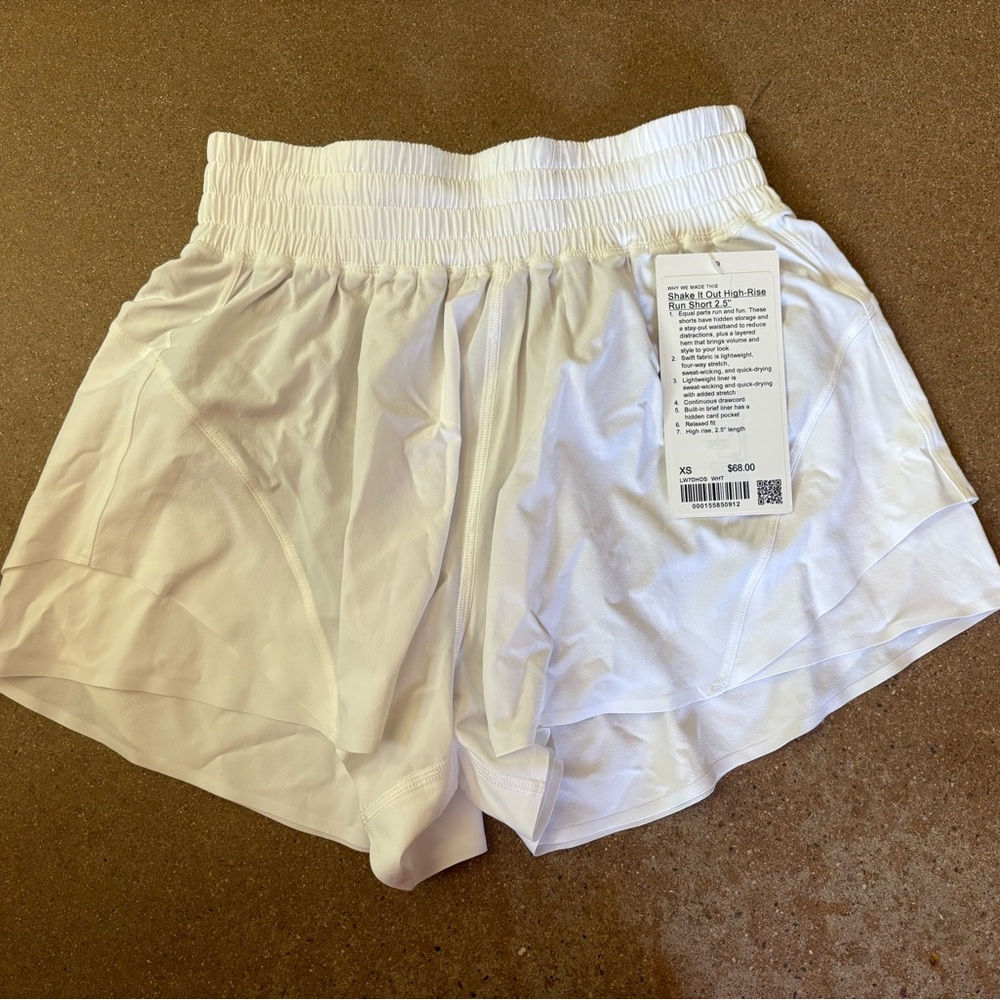 Lululemon Shake it Out High-Rise Run Short 2.5”